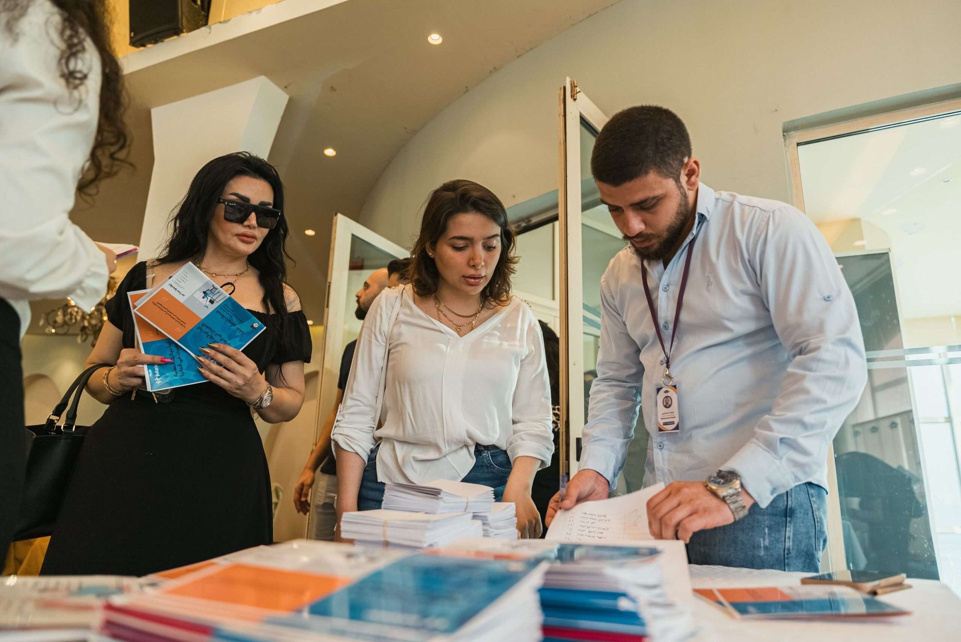 Auszubildender bei der Arbeit